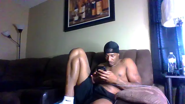 Snapshot of KingDes55 chatting on 05-08-26, 12:25 KingDes55 online show from 05-08-26, 12:25