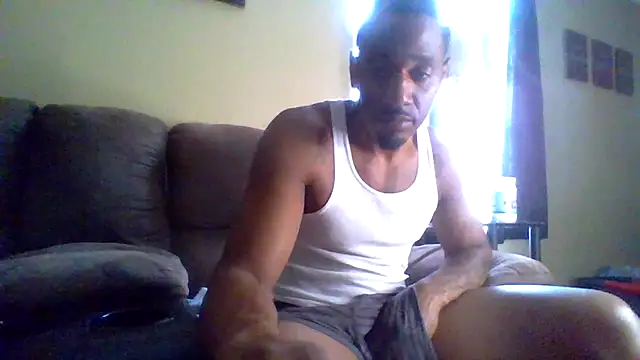 Snapshot of KingDes55 chatting on 05-29-26, 04:35 KingDes55 online show from 05-29-26, 04:35