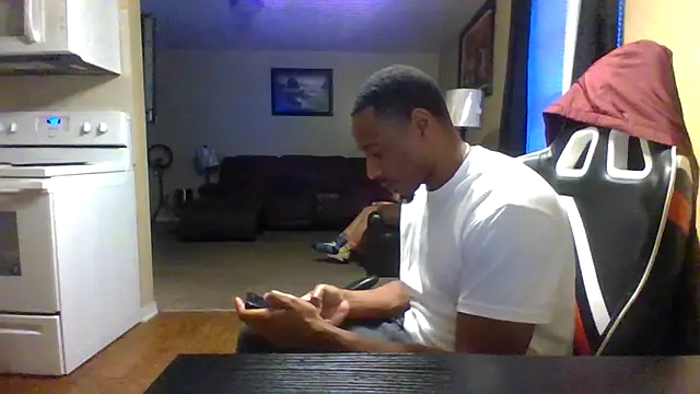 Snapshot of KingDes55 chatting on 05-02-26, 01:11 KingDes55 online show from 05-02-26, 01:11