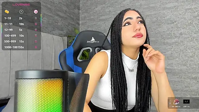 Odett Khast online show from 12-17-25, 05:12