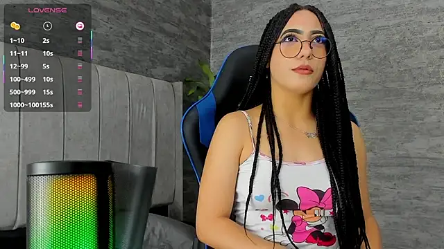 Odett Khast online show from 12-19-25, 05:32