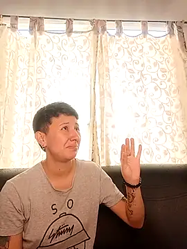 Mei and Gaby online show from 02-04-26, 04:02