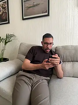 Snapshot of AdrianGarcia89 chatting on 04-18-26, 07:07 AdrianGarcia89 online show from 04-18-26, 07:07
