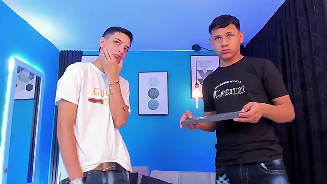 Snapshot of Oficial_KingOfHeavens chatting on 03-30-26, 07:37 Oficial KingOfHeavens online show from 03-30-26, 07:37