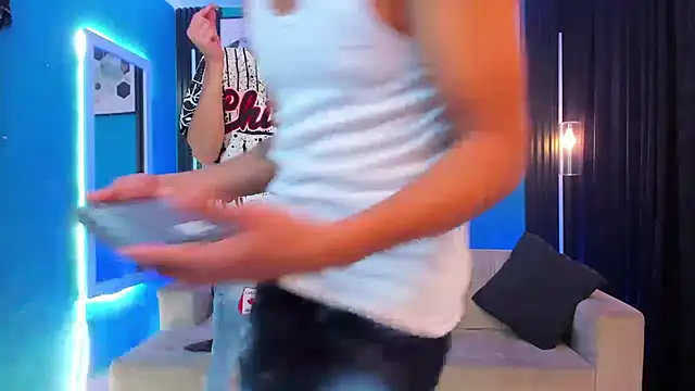 Snapshot of Oficial_KingOfHeavens chatting on 03-29-26, 08:10 Oficial KingOfHeavens online show from 03-29-26, 08:10