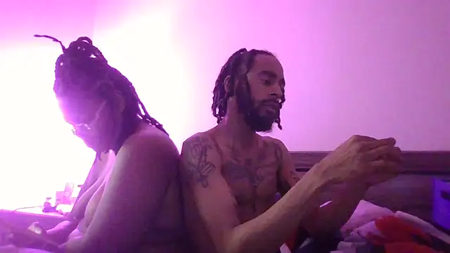 Snapshot of AverageAnt_ chatting on 02-24-26, 08:04 AverageAnt online show from 02-24-26, 08:04