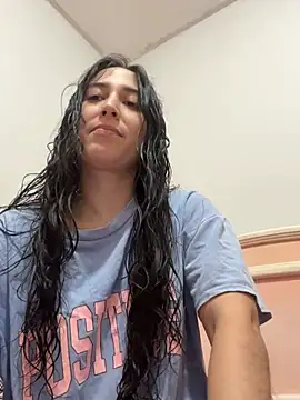 LatinDoll8 online show from 07-22-26, 12:34