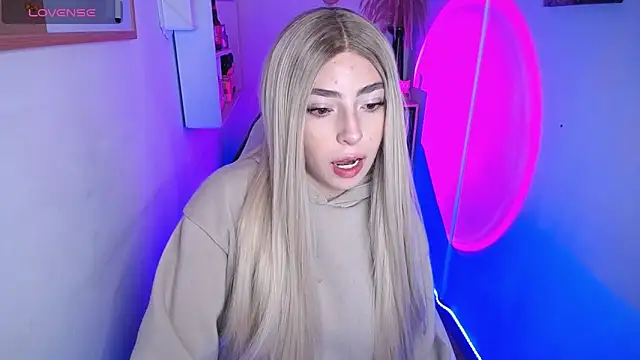 channel blondee online show from 04-13-26, 08:35