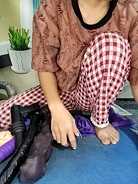 hi-miki online show from 01-14-26, 11:52