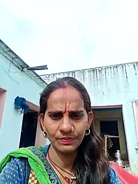 Snapshot of Khusbu77A chatting on 12-21-25, 06:15 Khusbu77A online show from 12-21-25, 06:15
