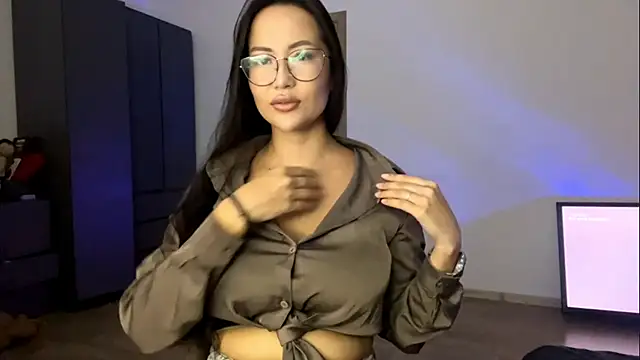 Your Mel0dy online show from 12-18-25, 11:25