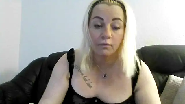 Snapshot of Redos1 chatting on 01-14-26, 09:29 Redos1 online show from 01-14-26, 09:29