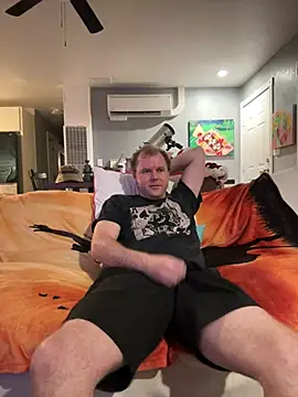 Studmuffin4you online show from 01-11-26, 03:02