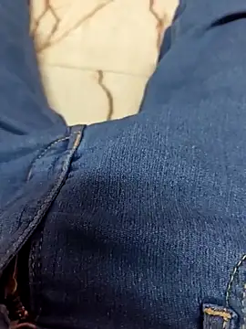 AqueousCrepe online show from 02-14-26, 01:00