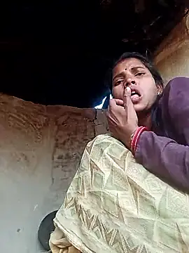 Snapshot of Hot_bbb chatting on 01-12-26, 11:06 Hot bbb online show from 01-12-26, 11:06