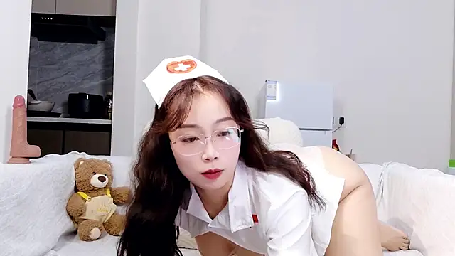 xinxinchuxin661 online show from 02-08-26, 09:01