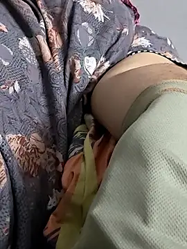 Snapshot of Telugumistress chatting on 02-27-26, 08:14 Telugumistress online show from 02-27-26, 08:14