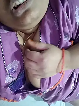 Snapshot of Telugumistress chatting on 02-15-26, 07:51 Telugumistress online show from 02-15-26, 07:51