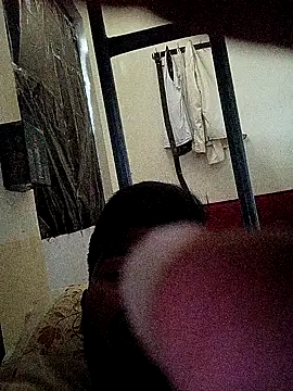 Snapshot of Anji8639 chatting on 02-24-26, 03:18 Anji8639 online show from 02-24-26, 03:18