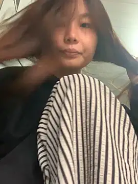 Baby Bi online show from 12-17-25, 09:36