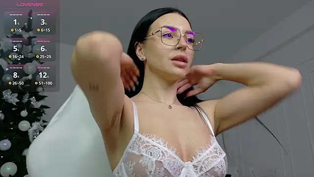 Lady charm   online show from 12-22-25, 09:31