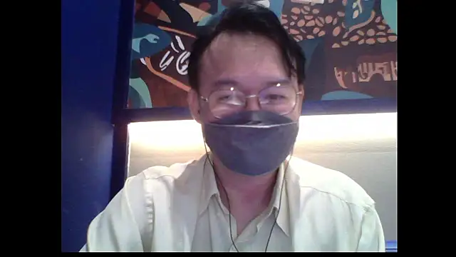 Snapshot of littlegoddyboy chatting on 01-12-26, 02:51 littlegoddyboy online show from 01-12-26, 02:51