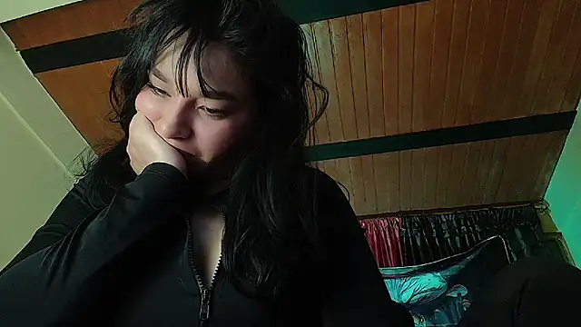 Noxveeltt online show from 04-19-26, 03:51