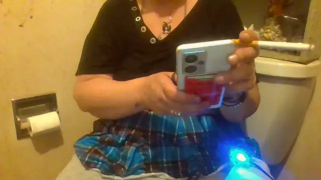 becky1111 online show from 06-14-26, 10:00