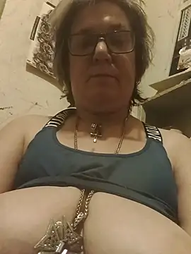 becky1111 online show from 07-18-26, 08:17