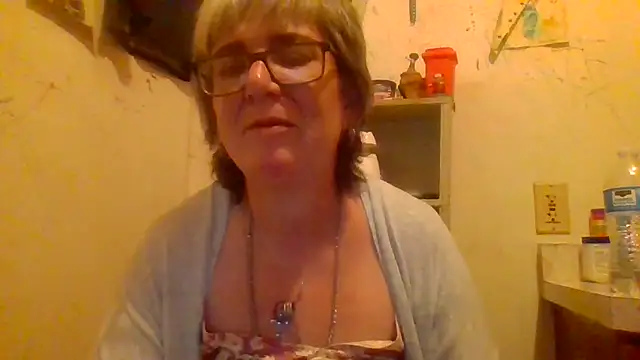 becky1111 online show from 06-14-26, 01:13