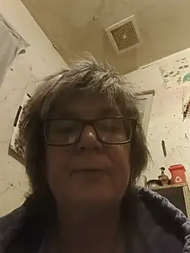 becky1111 online show from 07-13-26, 11:53