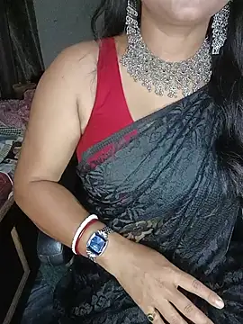 MAHI066 online show from 06-18-26, 03:17