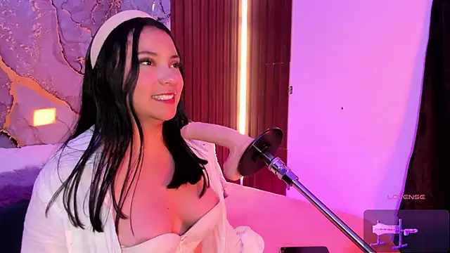 isabellagiirl online show from 12-18-25, 02:32