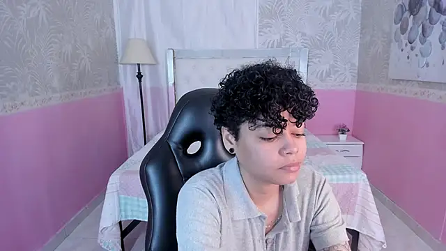 Sasha Venom online show from 12-20-25, 01:36