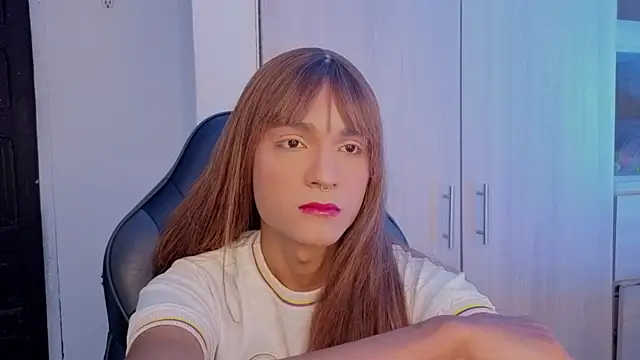 tiffanyy 777 online show from 06-18-26, 04:11