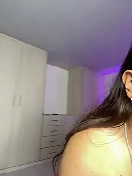 Snapshot of evelyn_harpeery chatting on 05-08-26, 11:25 evelyn harpeery online show from 05-08-26, 11:25