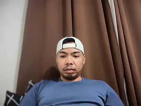 Snapshot of chubbybear_08 chatting on 02-08-26, 06:38 chubbybear 08 online show from 02-08-26, 06:38