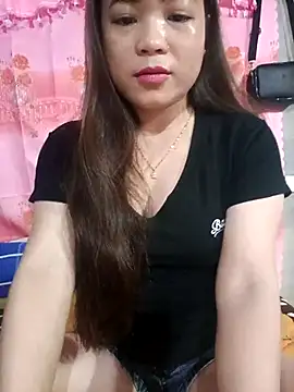 lanahotvn online show from 12-18-25, 07:24