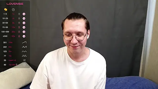 Snapshot of NakedIsaac chatting on 06-27-26, 03:18 NakedIsaac online show from 06-27-26, 03:18
