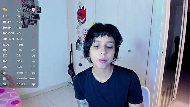Snapshot of harakitty_ chatting on 03-13-26, 01:43 harakitty online show from 03-13-26, 01:43