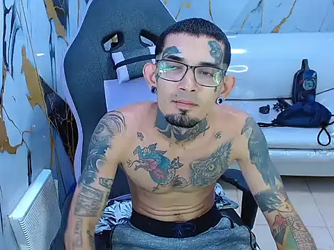 Boy tatto77 online show from 07-19-26, 02:03
