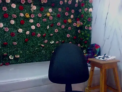 Snapshot of Boy_tatto77 chatting on 05-23-26, 11:53 Boy tatto77 online show from 05-23-26, 11:53