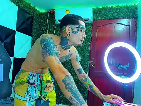 Boy tatto77 online show from 07-29-26, 12:54