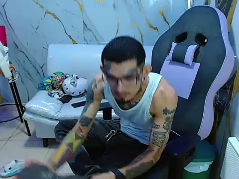 Boy tatto77 online show from 04-24-26, 12:07