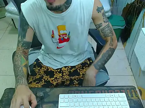 Snapshot of Boy_tatto77 chatting on 05-02-26, 11:59 Boy tatto77 online show from 05-02-26, 11:59