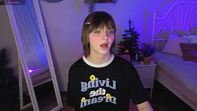 Snapshot of LetoriaNotley chatting on 01-08-26, 08:59 LetoriaNotley online show from 01-08-26, 08:59