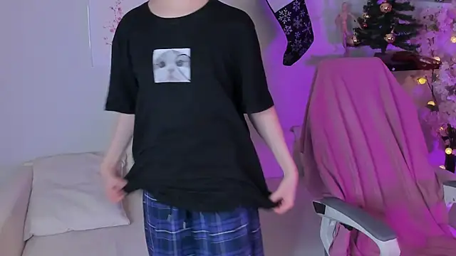 Snapshot of LetoriaNotley chatting on 01-09-26, 08:38 LetoriaNotley online show from 01-09-26, 08:38