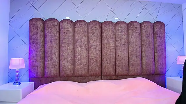 EllieBloom online show from 01-09-26, 06:37