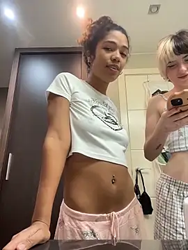 MikaScarlet online show from 04-01-26, 02:36