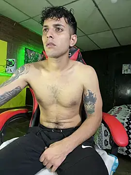 JustynAle2025 online show from 01-17-26, 03:54